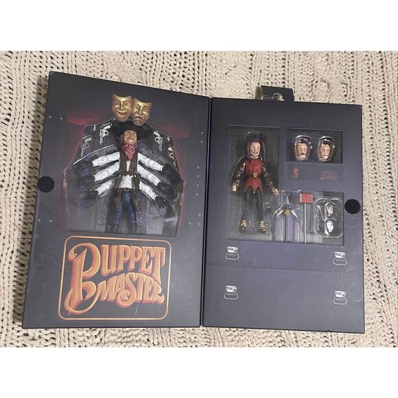 NECA PUPPET MASTER 1989 Movie 7” Ultimate Six Shooter & Jester Figures New box d - Picture 2 of 5